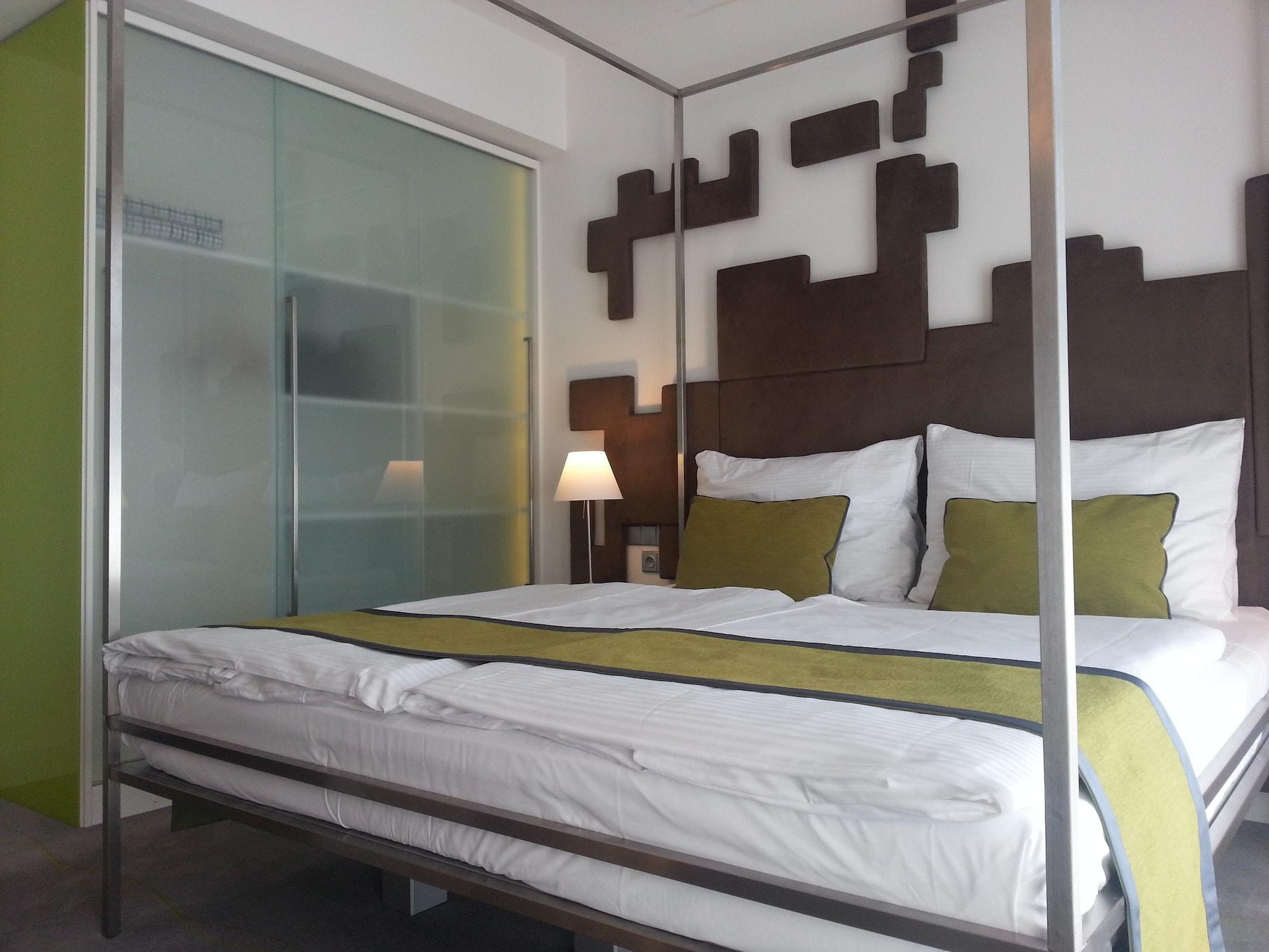 Pure White Hotel Prága Kültér fotó