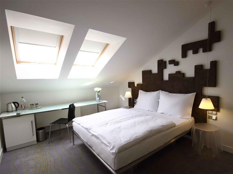 Pure White Hotel Prága Kültér fotó