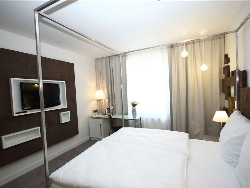 Pure White Hotel Prága Szoba fotó