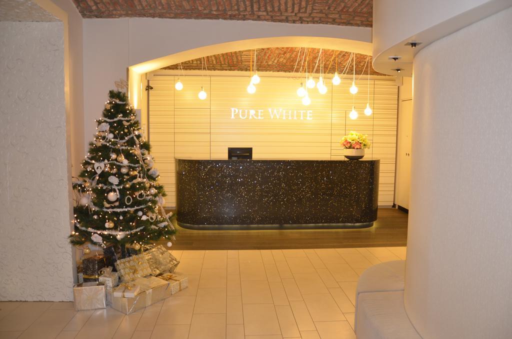 Pure White Hotel Prága Kültér fotó