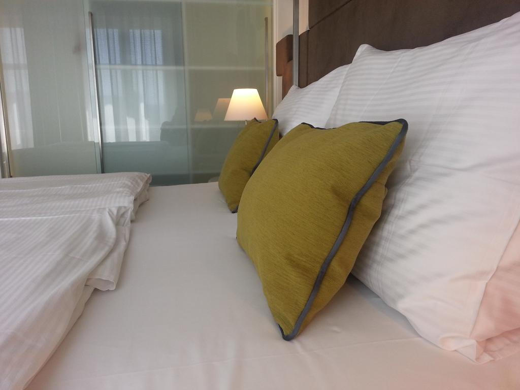 Pure White Hotel Prága Szoba fotó