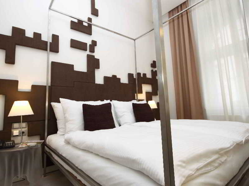 Pure White Hotel Prága Kültér fotó
